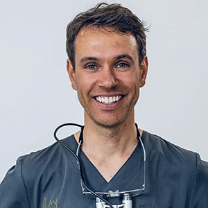 Dr. Christian Leonhardt